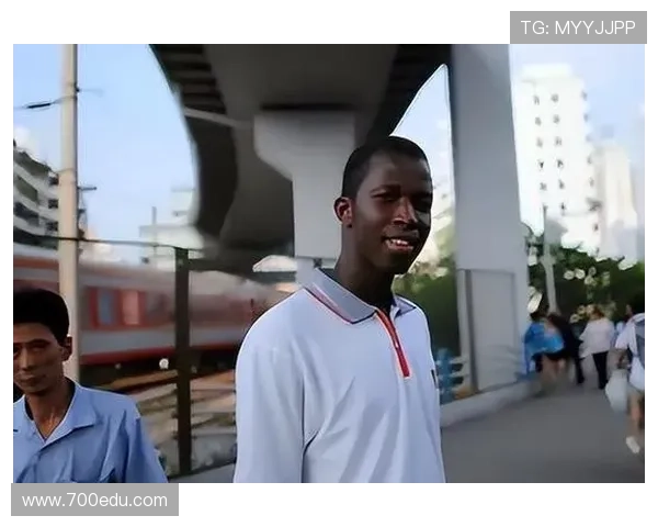 足球明星们的理想家园揭秘他们在世界各地的定居地与生活方式