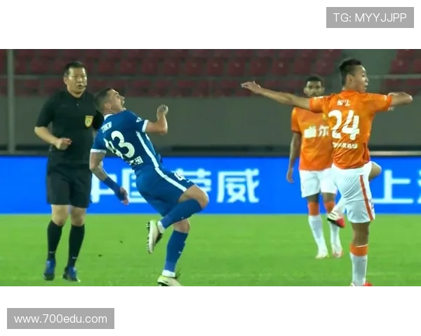 重庆篮球队在邀请赛中以56分稳居积分榜首位引发关注